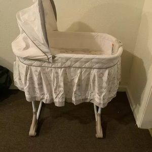 Baby bassinet